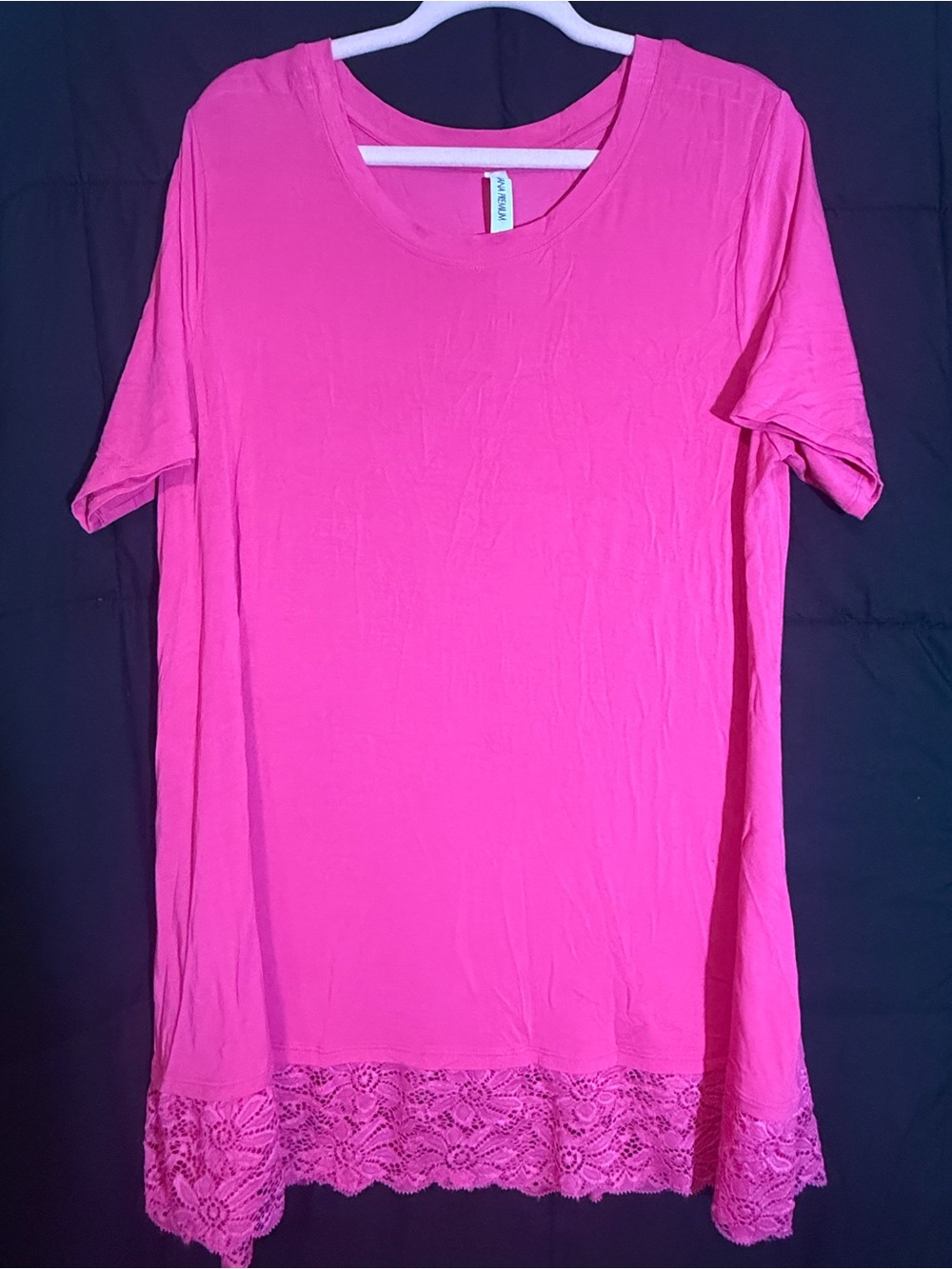 Women’Hot Pink Short Sleeve Tunic with Lace Hem